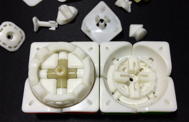 Funs Puzzle XingYu 2x2x2 Magic Cube 50mm White